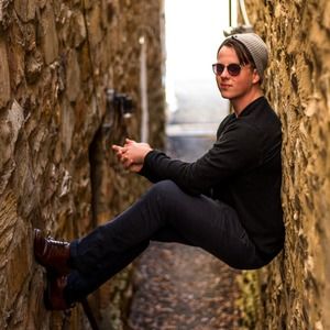 Meet your Posher, Tyler